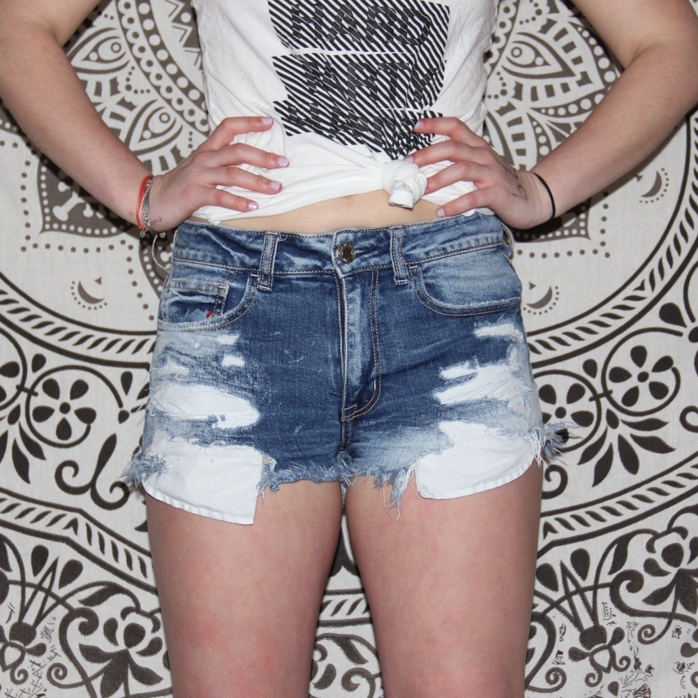 distressed jean shorts